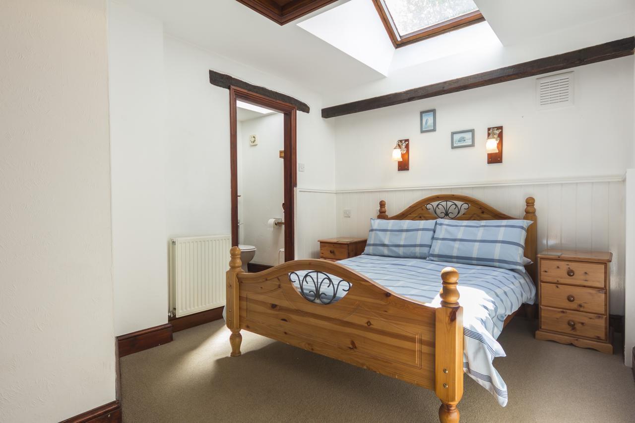 Three Gates Farm Holiday Cottages Huntsham Exterior photo